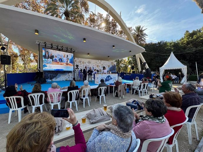 Más de 400 mayores de la provincia visitan la Gran Feria Sabor a Málaga.