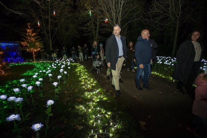 Encendido del alumbrado navideño en Cartes