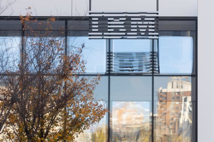 Fachada del IBM Innovation Studio, a 4 de diciembre de 2024, en Madrid (España).