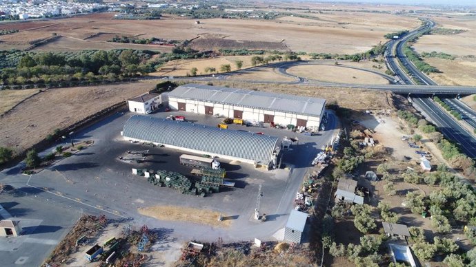 La Cooperativa Agrícola Carmonense impulsa la construcción de una gran almazara en la localidad