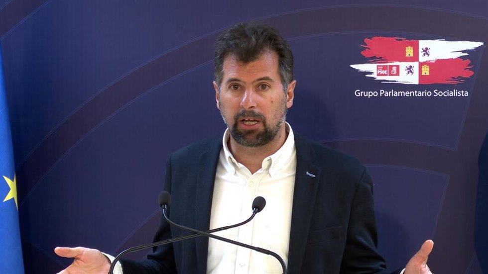 Archivo - Tudanca, en rueda de prensa.