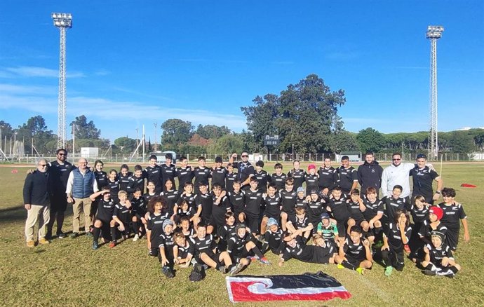 La Ciudad Deportiva de El Puerto acoge el Campus Haka Rugby, una cita que llega de Nueva Zelanda.