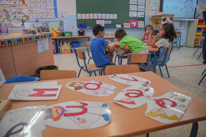 Archivo - Aula con algunos los alumnos del CEIP Juan Ramón Jiménez. A 10 de septiembre de 2024, en Sevilla (Andalucía, España). 