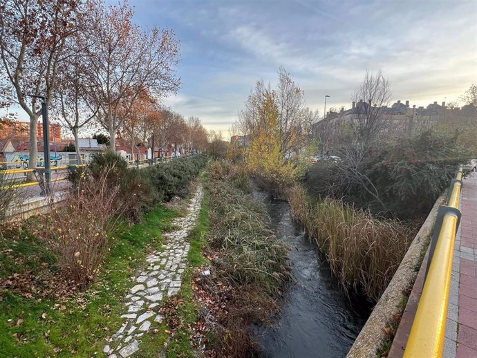 El río Esgueva a su paso por Valladolid