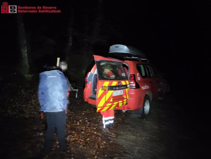 Los bomberos localizan a dos excursionistas perdidos en Etxarri-Aranatz.