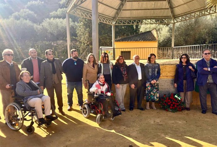 Acto Homenaje A Fernández Viagas Por El Cien Aniversario De Su Nacimiento En El Parque Público Que Lleva Su Nombre En Nueva Carteya.