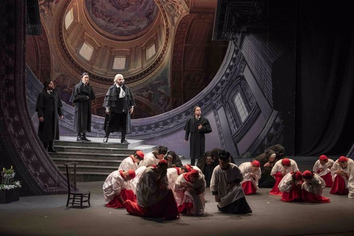 Imagen de la ópera italiana 'Tosca' en el Auditorio Municipal Maestro Padilla (Almería).