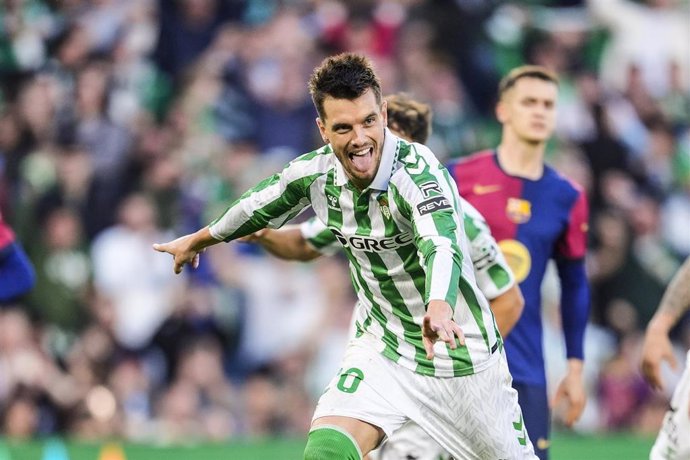 Giovani Lo Celso of Real Betis celebrates a goal during the Spanish league, LaLiga EA Sports, football match played between Real Betis and FC Barcelona at Benito Villamarin stadium on December 7, 2024, in Sevilla, Spain.