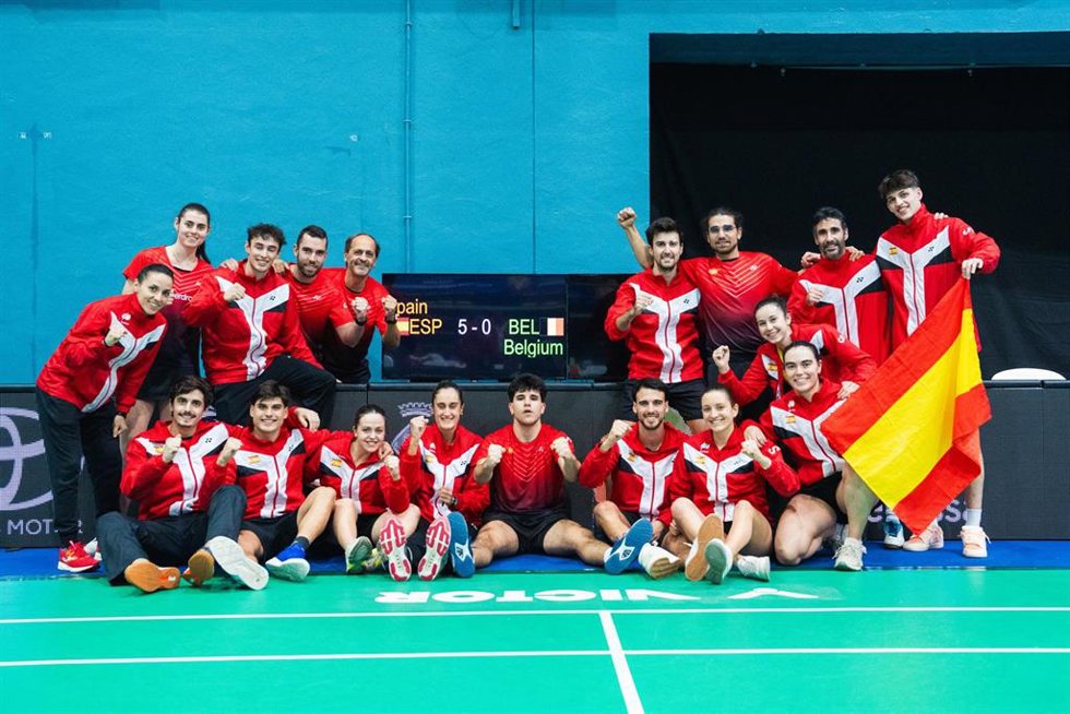España logra su clasificación para el próximo Campeonato de Europa de bádminton por equipos.