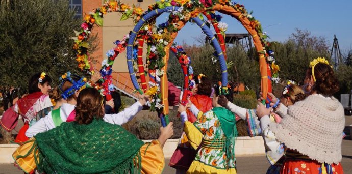 Dance de Santa Bárbara de Andorra (Teruel).