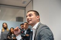 Lobato responde a la izquierda "valiente" de López que "a la polarización no se le gana con más polarización"