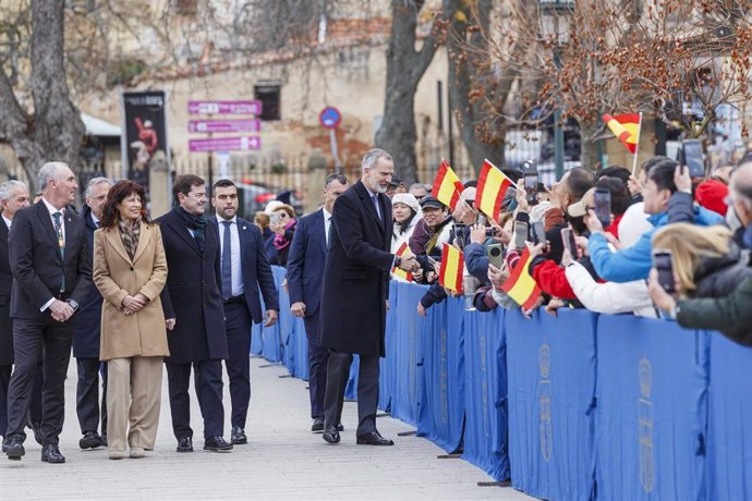 El Rey Felipe preside las jornadas de la proclamación de Isabel I de Castilla, "la primera gran reina de Europa". En la foto, el Rey y la comitiva durante su visita a Segovia.