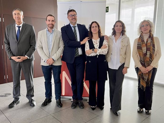 El consejero de Educación, Amador Pastor, en Puertollano.