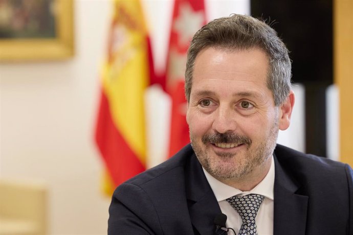 Archivo - El consejero Turismo, Cultura y Deporte, Mariano de Paco, durante una entrevista para Europa Press, en la Consejería de Cultura, Turismo y Deporte, a 21 de febrero de 2024, en Madrid (España).