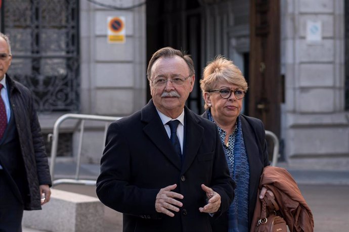 El presidente de Ceuta, Juan Jesús Vivas, a su llegada a una reunión en la Delegación del Gobierno de Canarias en Madrid, a 5 de diciembre de 2024, en Madrid (España). (Foto de archivo).