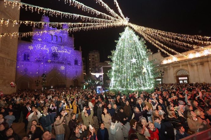 Encendido de las luces en la plaza Mayor