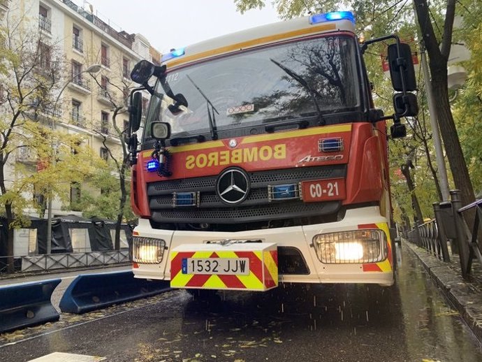 Archivo - Vehículo de Bomberos del Ayuntamiento de Madrid.