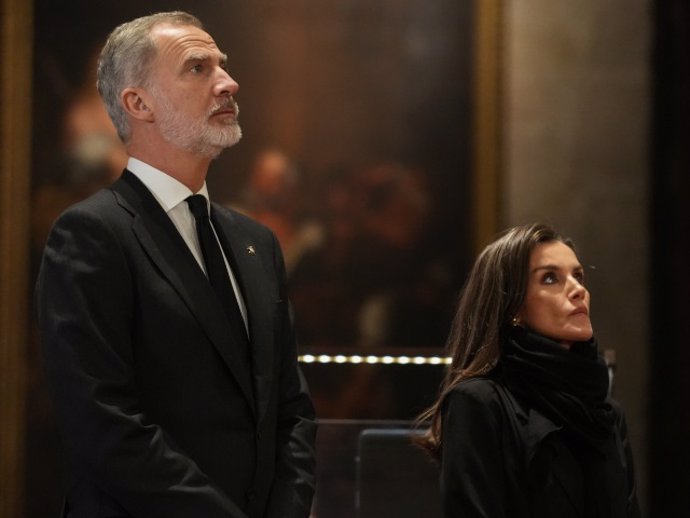 LOS REYES FELIPE Y LETIZIA PRESIDEN LA MISA FUNERAL POR LAS VÍCTIMAS DE VALENCIA