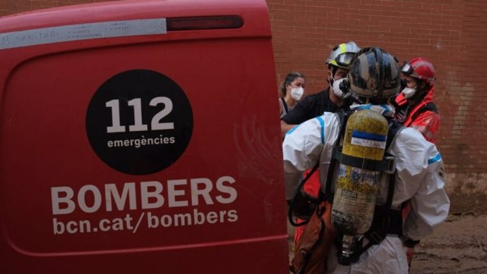 Bombers de Barcelona dan por finalizada su labor en Valencia tras enviar 269 efectivos