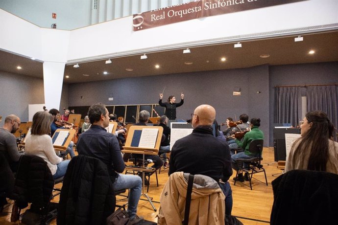 Músicos de la ROSS durante un ensayo.