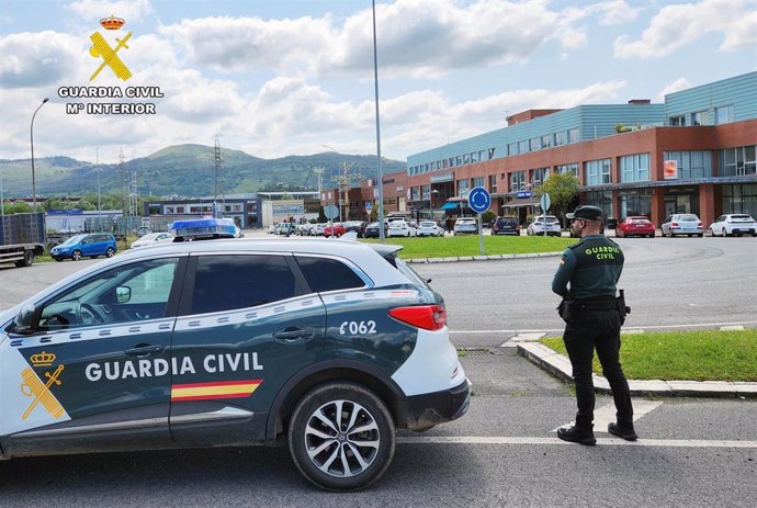 Archivo - Guardia Civil en labor de vigilancia de polígonos