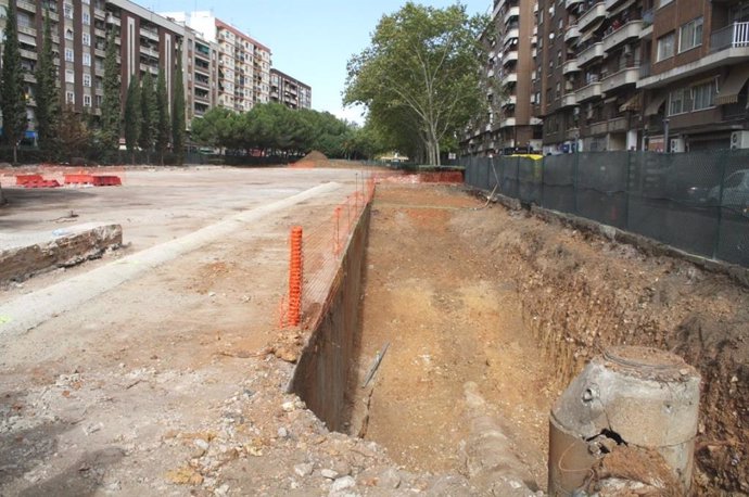 Archivo - Obra del Paseo El Bosque en Puertollano.