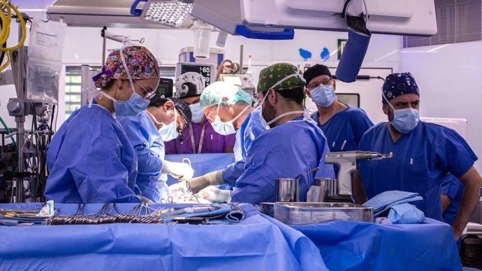 Momento de la intervención realizada en el Hospital Sant Joan de Déu de Esplugues de Llobregat (Barcelona)