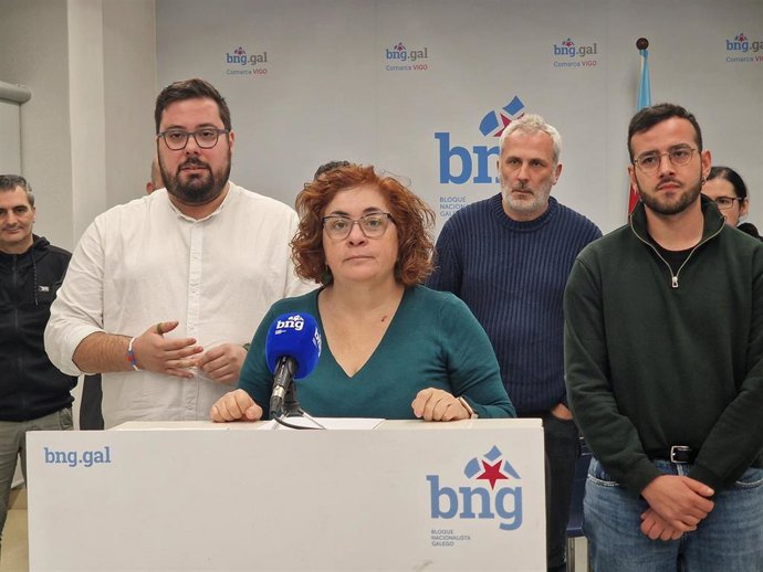 Xabier Pérez Igrexas, Carmela González y Brais Ruanova.