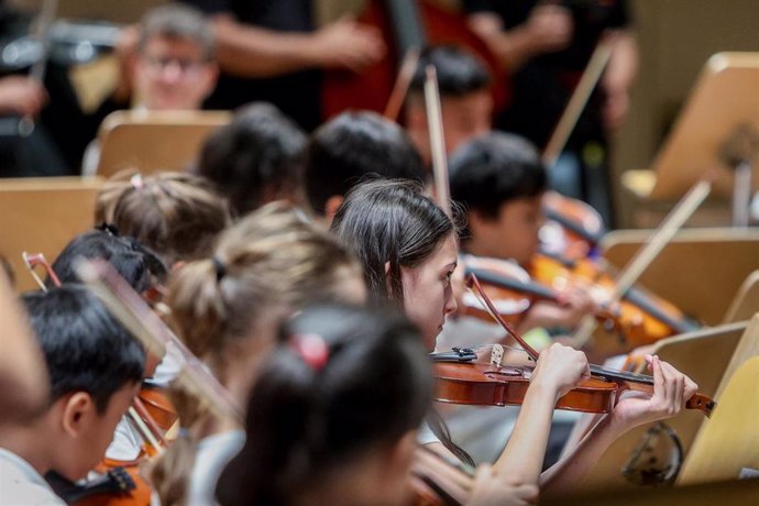 Archivo - Varios músicos tocan sus instrumentos durante la celebración del 10º aniversario de la Fundación Acción por la Música, en el Auditorio Nacional de Música, a 14 de junio de 2023, en Madrid (España). El Auditorio Nacional de Música alberga ‘Tocand