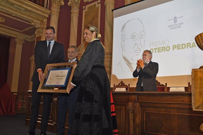 El conselleiro de Cultura, José López Campos, participa en la entrega del Premio Otero Pedrayo 2024