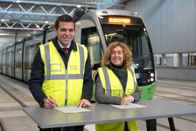Euskotren encarga a CAF la fabricación por 20 millones de euros de tres tranvías extralargos para Vitoria-Gasteiz