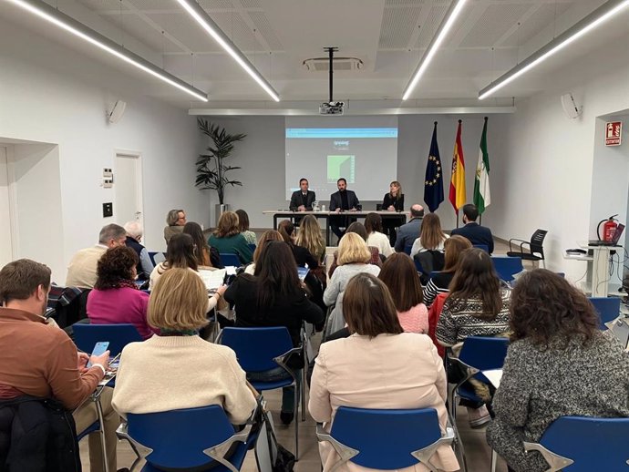 Jornada en la Consejería de Inclusión Social de la Junta de Andalucía sobre menores víctimas de violencia sexual.