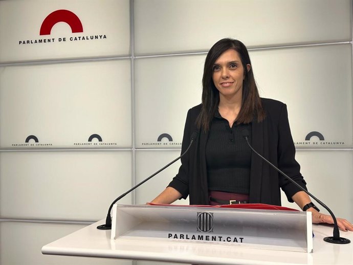 La portavoz del PSC-Units en el Parlament, Elena Díaz