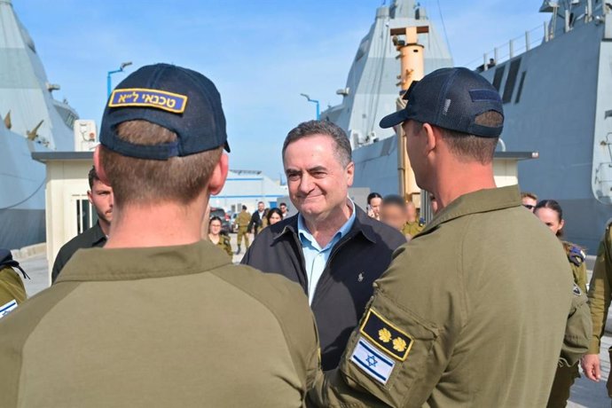 El ministro de Defensa de Israel, Israel Katz, durante una visita en una basa militar de Haifa