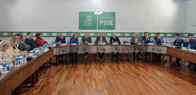 Reunión de la Comisión Ejecutiva Regional del PSOE-A presidida por el secretario general, Juan Espadas.