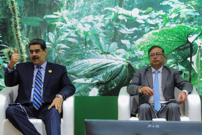 Archivo - Nicolás Maduro y Gustavo Petro en la cumbre del clima de Egipto, en 2022.