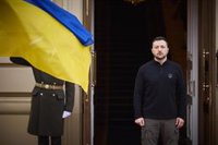 Zelenski acusa a Rusia de atacar deliberadamente un convoy del OIEA en la provincia de Zaporiyia