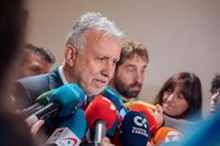 Torres reta a Ayuso a elegir si se coloca "en el lado oscuro de la dictadura o en los años de luz" de la democracia