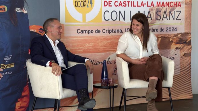 La Piloto De Motocross Y De Rally, Laia Sanz, Comparte Su Experiencia Con Los Jóvenes Cooperativistas De Castilla-La Mancha En Una Jornada De Cooperativas Agro-Alimentarias.