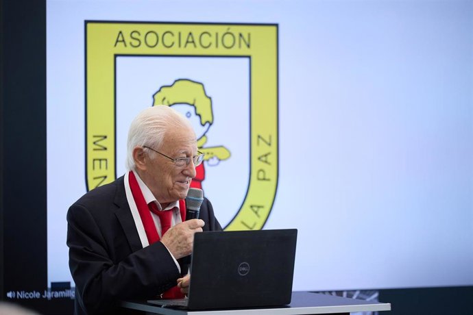 Archivo - El presidente y fundador de Mensajeros de la Paz, el Padre Ángel.