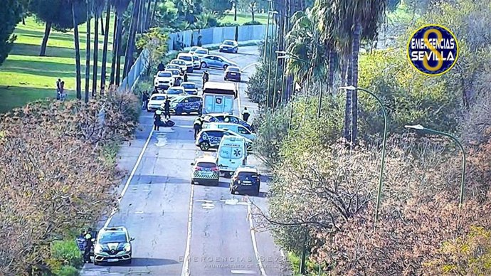 Imagen del grave accidente de tráfico registrado este miércoles en la Carretera de Su Eminencia.