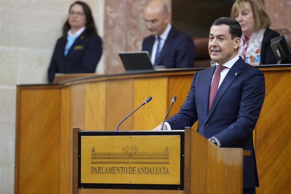 El presidente de la Junta de Andalucía, Juanma Moreno, interviene en el Debate sobre el Estado de la Comunidad.