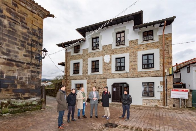 Inauguración de la rehabilitación del centro cívico de Liérganes