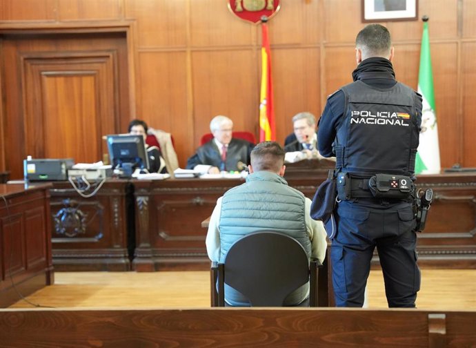 Comienzo del juicio en Sevilla al acusado de asesinar a su novia menor de edad en El Rubio