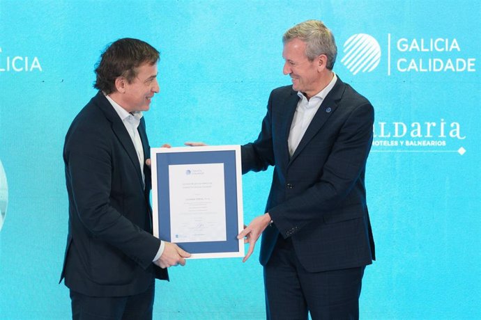 Fotos Xunta / Presidente / Entrega Do Selo De Certificación De Galicia Calidade Á Marca Caldaria