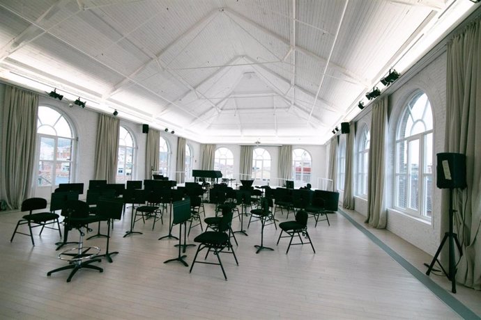 Una de las aulas de la nueva escuela municipal de música en Sant Andreu