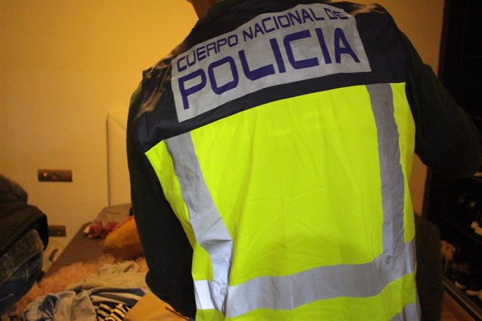 Agente de Policía Nacional en investigación