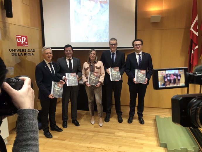 Presentación del octavo número de la revista 'Economía Riojana'