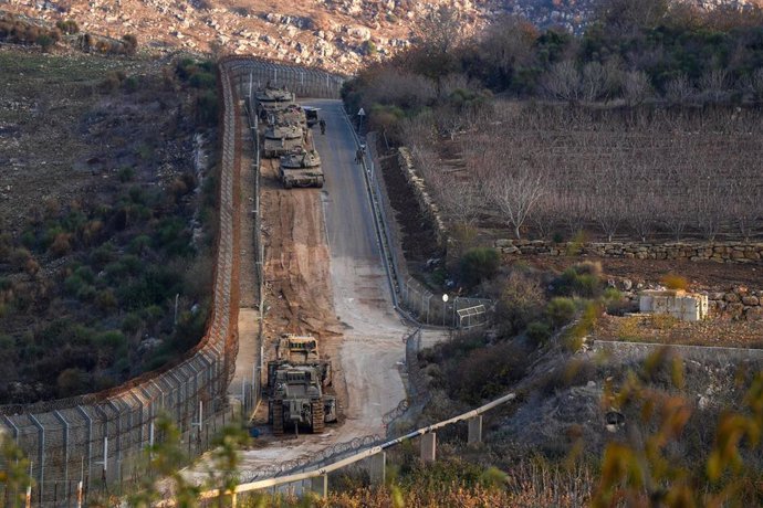 Imagen de archivo de las tropas israelíes cerca de la zona de amortiguación con Siria, en los Altos del Golán.