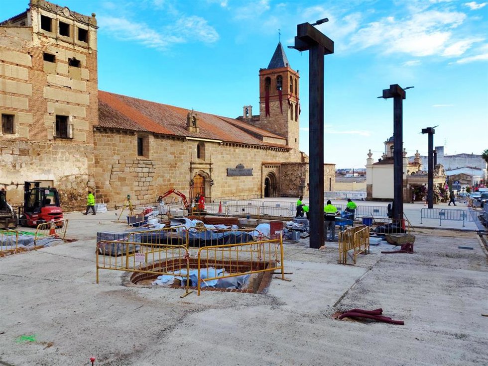 Obras en la plaza de la basílica de Santa Eulalia, a 12 de diciembre de 2024.